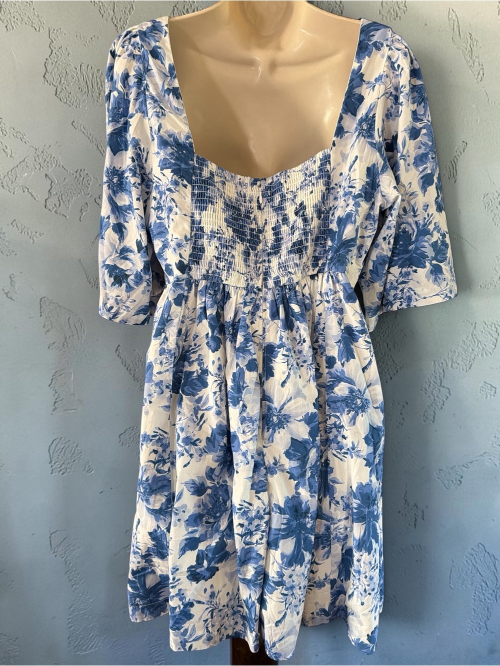 Abercrombie & Fitch Blue White Floral Cutout Mini Dress Size L Smocked Back - Picture 5 of 10
